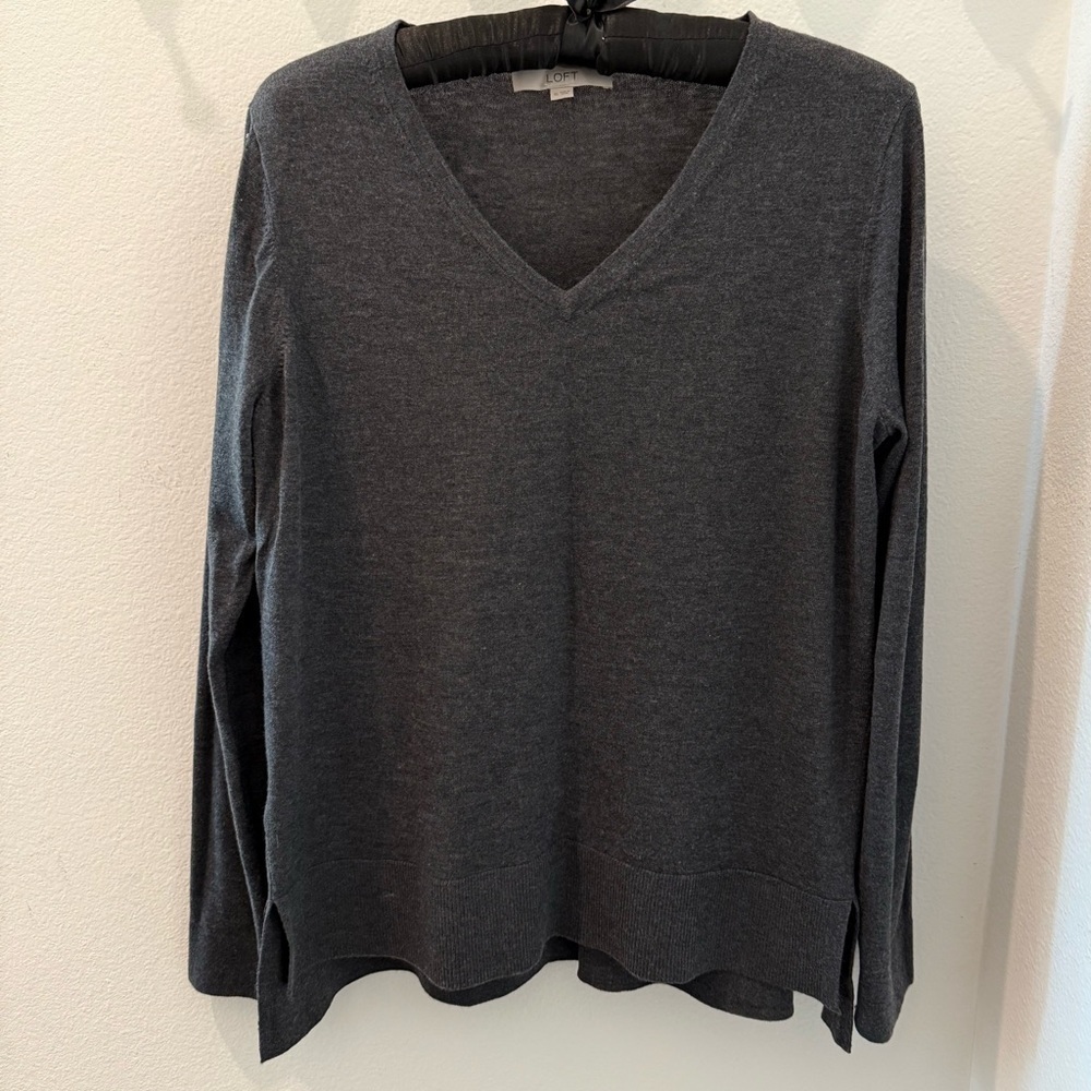LOFT Lightweight Gray Sweater Size XL